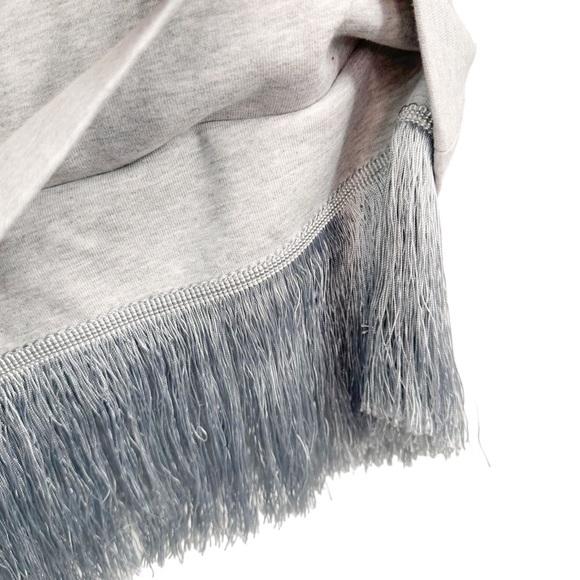 J. Crew Sweatshirt w Fringe Hem in Gray w Back Zipper Detail Sz XS - Picture 5 of 11